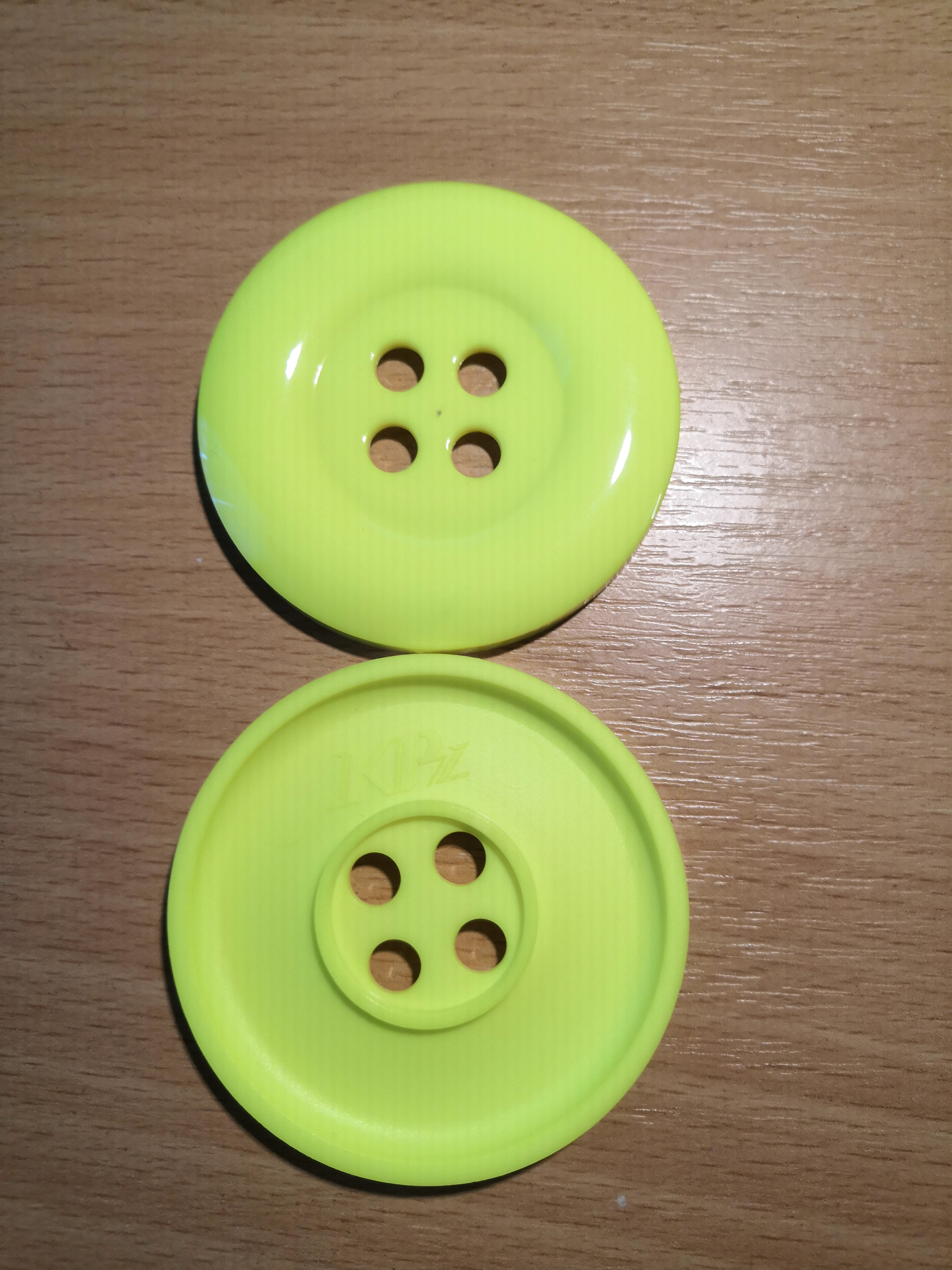 343955 Velké barevné 5,8cm - různé barvy