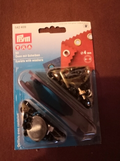 Průchodky 4 mm s podložkou černý nikl
