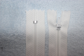zip bílý 45 cm 3# N