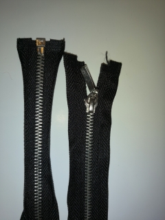 ZIP CHROMOVANÝ  #3, 60 CM, DELITELNÝ, JEZDEC DEKORATIVNÍ