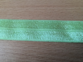 Pruženka lemovací lomená 20mm sv. zelená - Oeko-tex standard 100