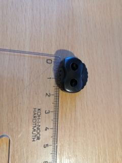 Brzdička černá cca 2cm